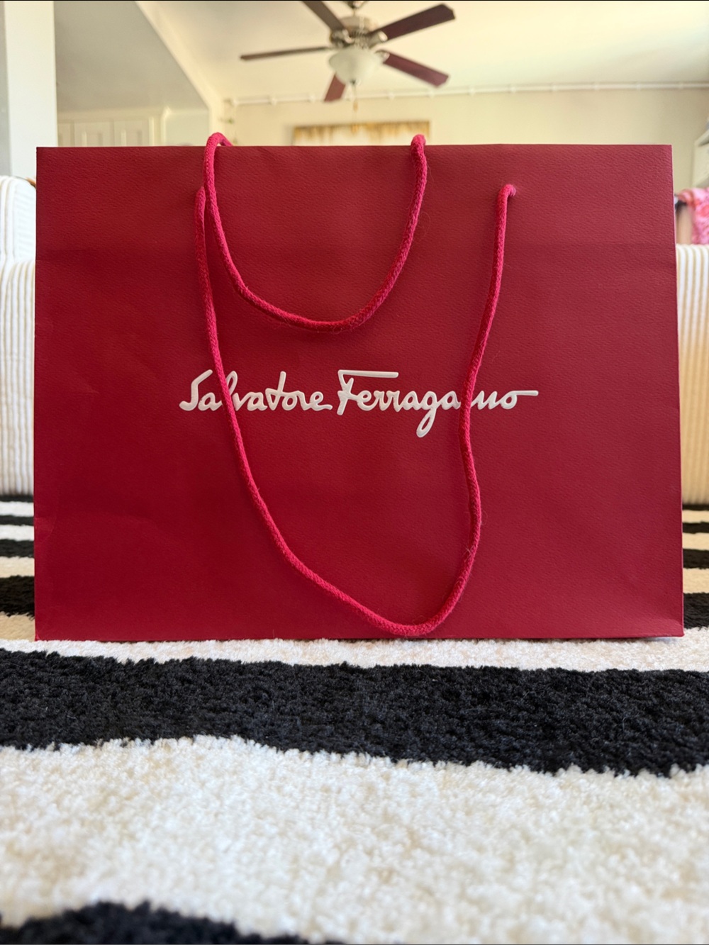 Auth Salvatore Ferragamo Luxury Shopping Bag Red Gift Bag